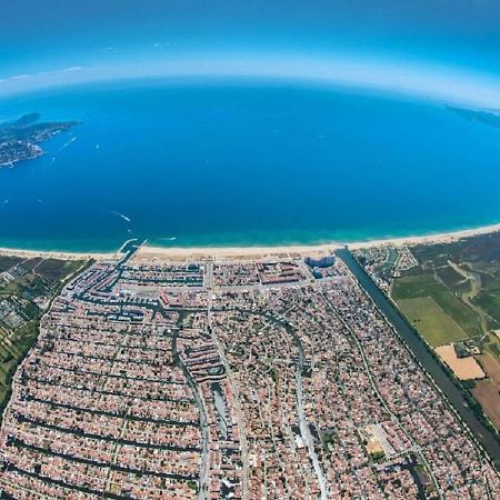 Welcs Apartamento 008 Emp Cerca De La Playa Lejlighed Empuriabrava Eksteriør billede