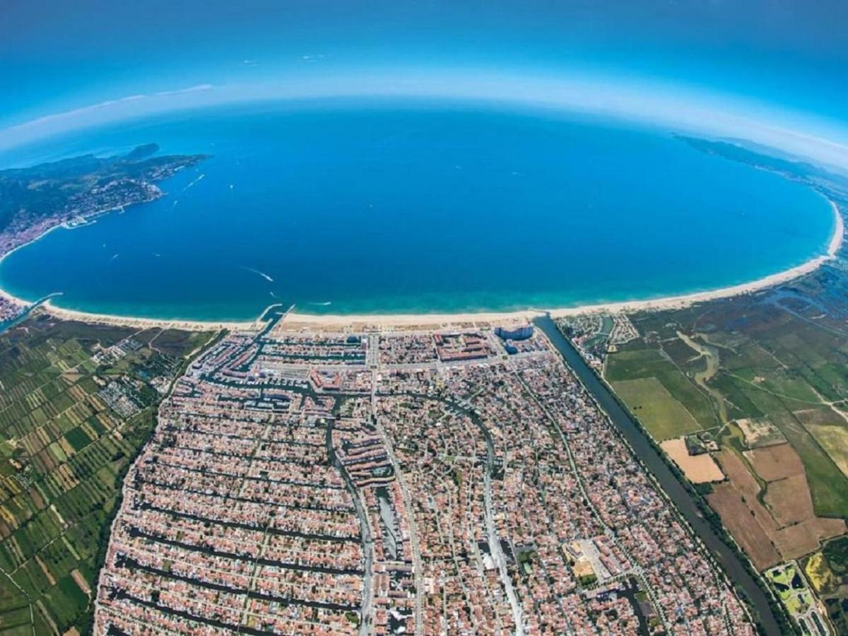 Welcs Apartamento 008 Emp Cerca De La Playa Lejlighed Empuriabrava Eksteriør billede